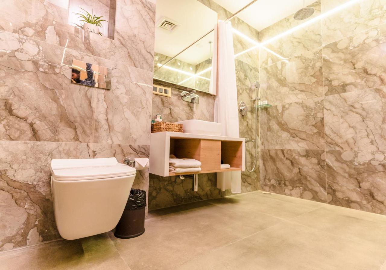 Hotel Mirana , Tinsukia エクステリア 写真