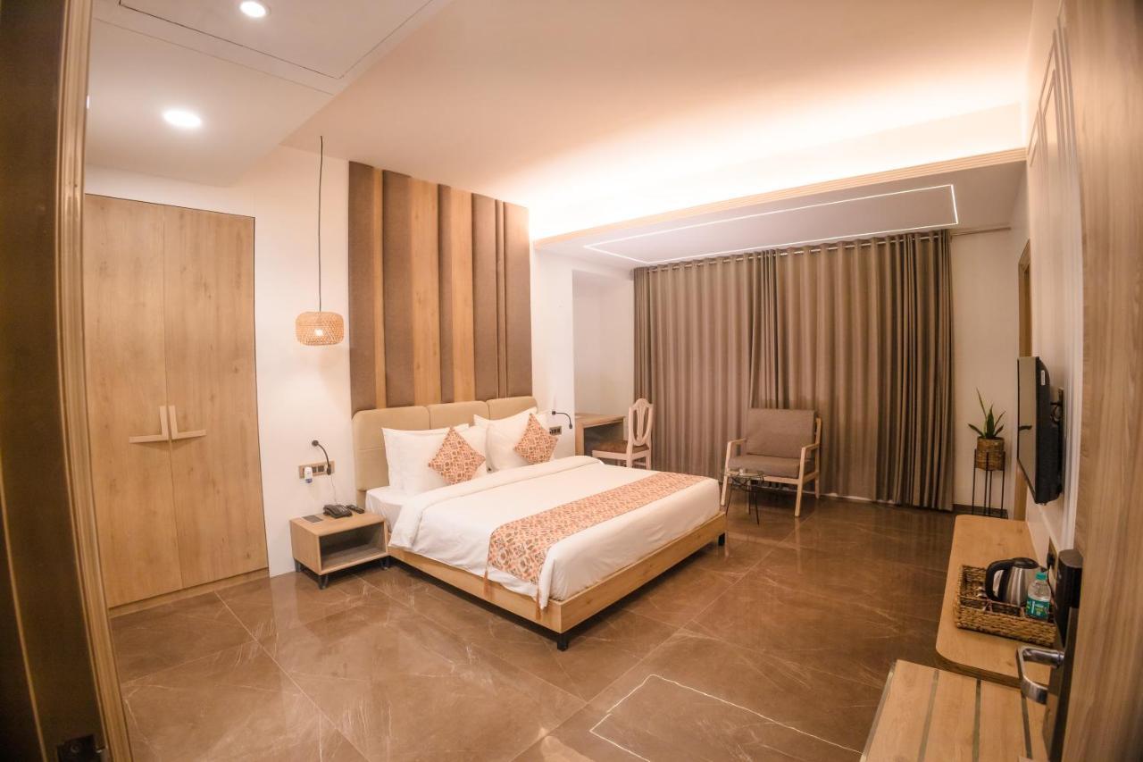 Hotel Mirana , Tinsukia エクステリア 写真