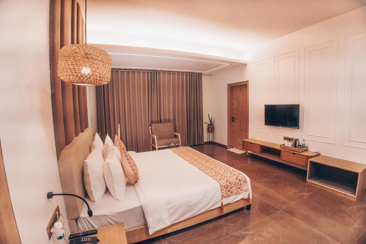 Hotel Mirana , Tinsukia エクステリア 写真