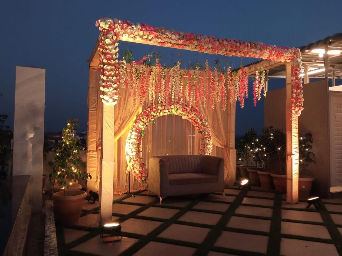 Hotel Mirana , Tinsukia エクステリア 写真
